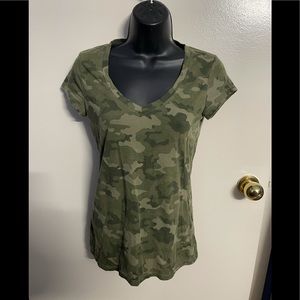 No Boundaries Camo V- Neck shirt